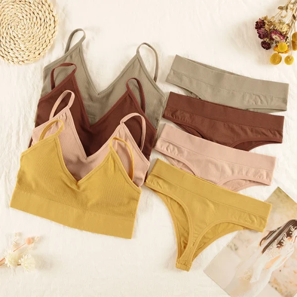 CHRLEISURE Undertøyssett – Trådløs BH & G-String i Sømløs Crop Top