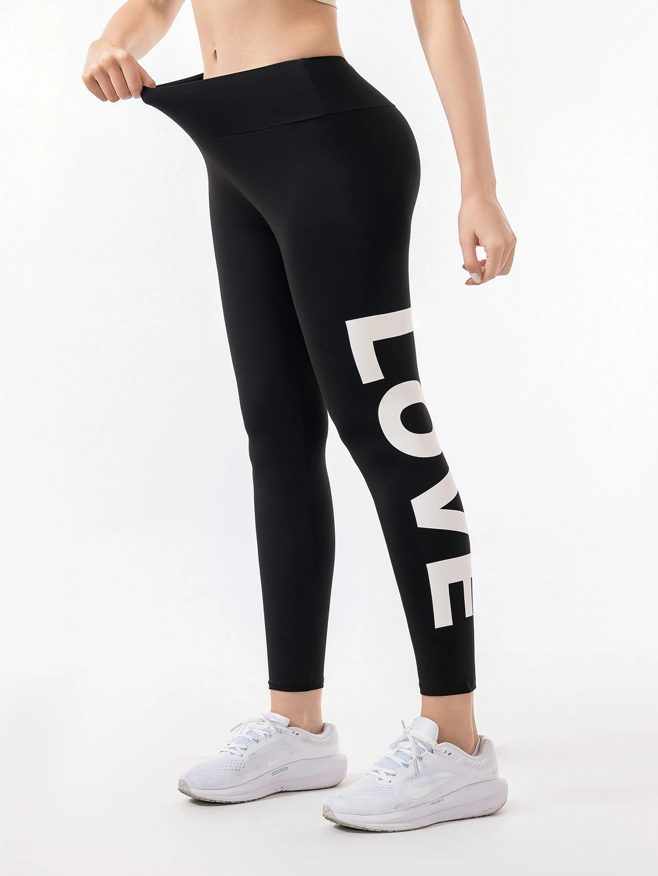 2025 Dame Leggings – Høytlivs Tynne Sportstights med Bokstaver