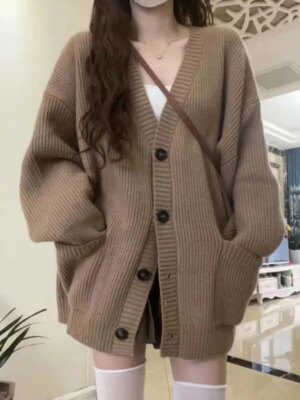 Dame Cardigan – Strikket Jakke med Lange Ermer
